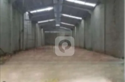 Galpão industrial 835 m²  com terreno de 1.600 m² á  venda