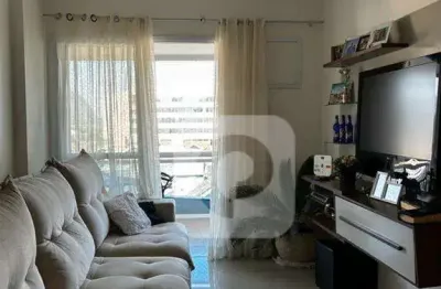 Excelente apartamento c/ 2 quartos o condomínio onda carioca - recreio dos bandeirantes