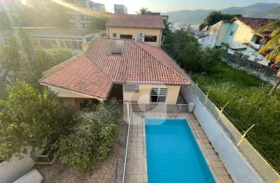 Casa na freguesia 332m2 e 600m² de terreno otima localização