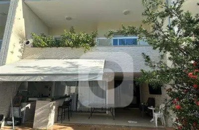 Casa 4 quartos a venda 200m2 com painel solar no recreio dos bandeirantes