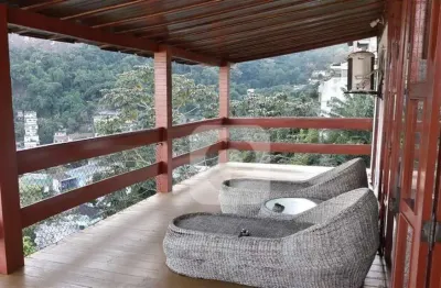 Casa no joá, vista panorâmica da barra e pedra da gávea - condomínio