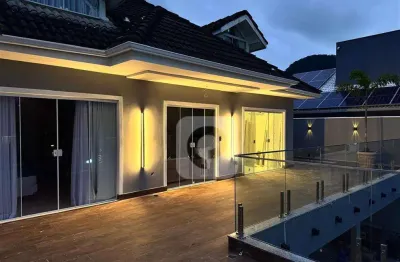 Duplex de alto padrão 360m² com 5 suites e jardim de inverno – vargem grande/rj