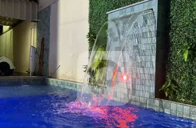 Casa triplex condomínio fechado à venda no recreio dos bandeirantes