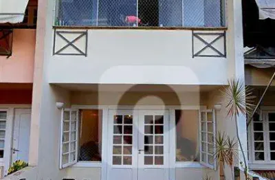 Casa a venda 4 quartos sendo 4 suites no Recreio dos Bandeirantes com 141 m2