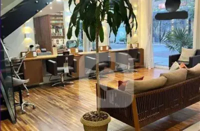 Loja / Salão / Ponto Comercial à venda, 200m² - Barra da Tijuca