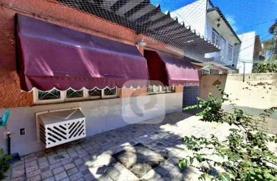 Casa Ampla à Venda na Taquara – 2 Quartos, 115m² e Vaga Privativa