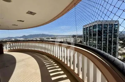 Apartamento de 4 quartos no parque das rosas, barra da tijuca com ônibus do condominio