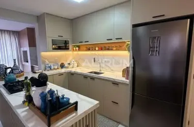 Apartamento mobiliado com 03 dormitórios (01 suíte), em centro, balneário piçarras/sc