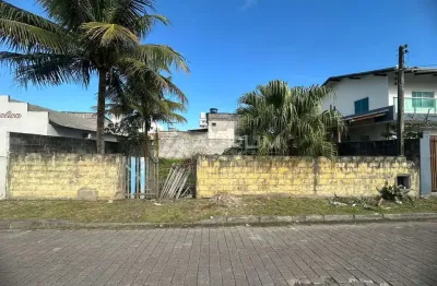 Terreno exclusivo a 1km do aeroporto, no centro de navegantes/sc