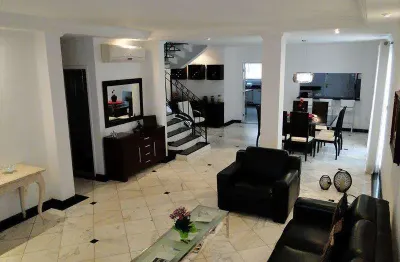 Casa com 4 quartos à venda na Rua Maestro Heitor Vila Lobos, Ponta da Praia, Santos
