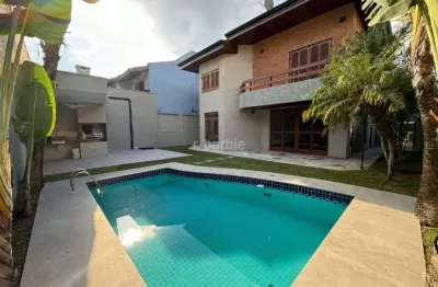 Casa em condomínio fechado com 4 quartos à venda na alameda das castanheiras, 539, morada dos pinheiros (aldeia da serra), santana de parnaíba por r$ 2.500.000
