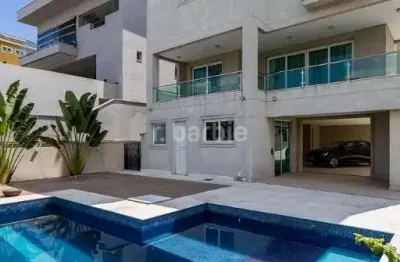 Casa em condomínio fechado com 4 quartos à venda na alameda das aroeiras, 101, alphaville, santana de parnaíba por r$ 6.800.000