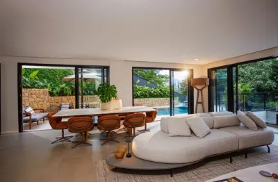 Casa à venda na Rua Quintino Bocaiúva, América, Joinville