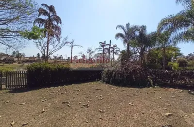 Terreno à venda na Vila Pinhal, Itirapina 