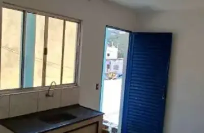 Casa para alugar no Jardim Itaquiti, Barueri 