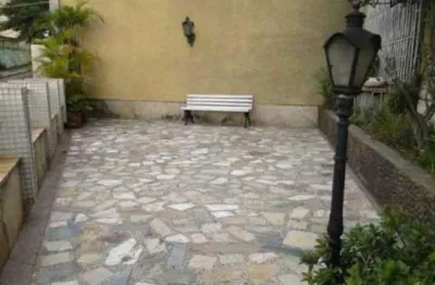 Prédio de 634 m² com 3 bons apartamentos na rua eleone de almeida _ catumbi - rio de janeiro