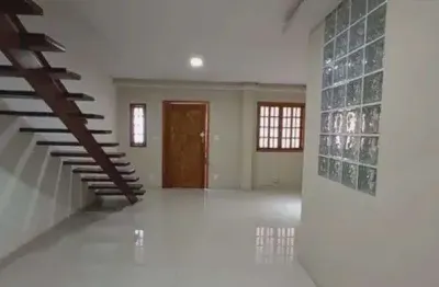 Casa com 5 quartos à venda na Rua Leocádio Figueiredo, Guadalupe, Rio de Janeiro