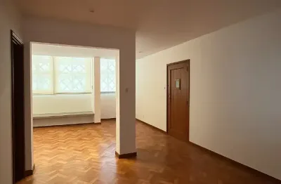 Apartamento com 2 quartos para alugar na Rua João Líra, Leblon, Rio de Janeiro