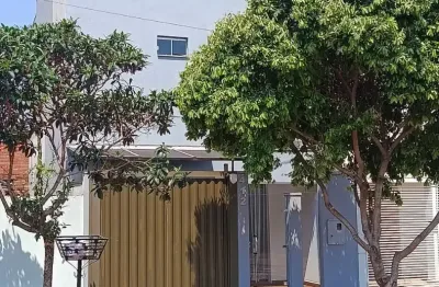 Casa com 2 quartos para alugar no Jardim Europa, Toledo 