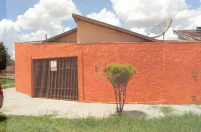 Casa com 3 quartos para alugar no Jardim Solange, Bauru 