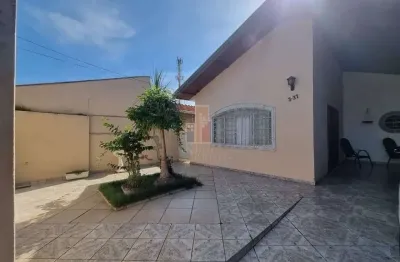 Casa com 3 quartos à venda na Vila Pacífico II, Bauru 