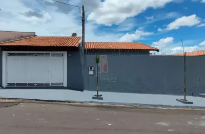 Casa com 3 quartos à venda no Parque Santa Edwiges, Bauru 