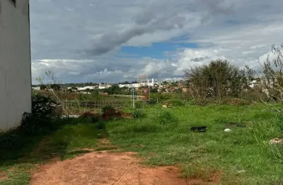 Terreno à venda no Jardim Coral, Bauru 