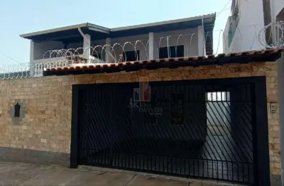 Casa com 3 quartos à venda no Jardim Vânia Maria, Bauru 