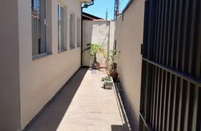 Casa com 3 quartos à venda na Vila Industrial, Bauru 