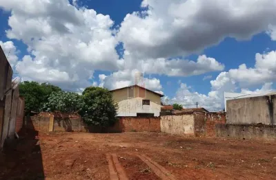 Terreno à venda no Parque Hipódromo, Bauru 