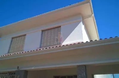 Casa com 4 quartos à venda no Centro, Bauru 