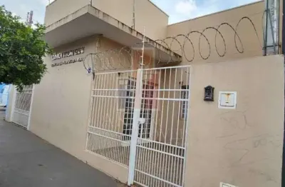 Casa com 1 quarto para alugar no Centro, Bauru 