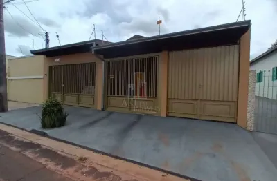 Casa com 3 quartos à venda na Vila Pacífico II, Bauru 
