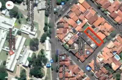 Terreno com ótima localização, perto de farmácias, mercados, faculdades.
