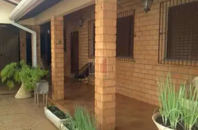 Casa a venda em frente ao city towers. excelente para clinica médica ou (spá)