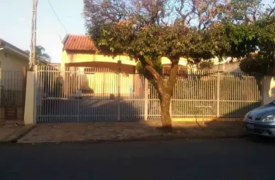 Casa com 3 quartos à venda na Vila Carolina, Bauru 