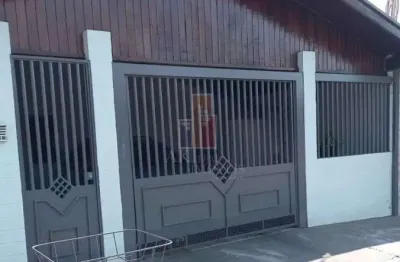 Casa com 3 quartos à venda na Vila Pacífico, Bauru 