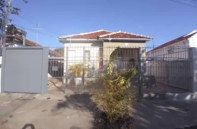 Casa com 3 quartos à venda na Vila Santa Izabel, Bauru 