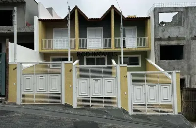 Sobrado novo em uma localização excelente na vila morse com 3 dorms e 1 suite