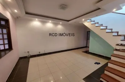 Casa / sobrado à venda no parque ipê: 3 quartos (3 suítes), 5 banheiros, 2 vagas, quintal grande, churrasqueira, edícula, 176m²!