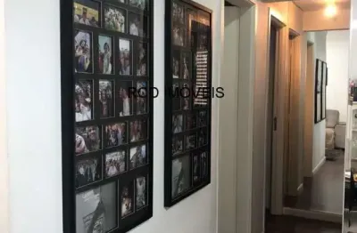 Apartamento à venda com 3 quartos e vaga de garagem no coração de cidade] - bairro]