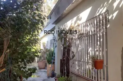 Casa / terreno 250 metros com 30 metros de frente no bonfiglioli