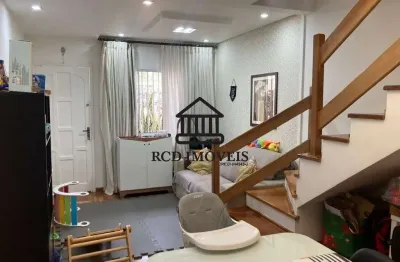 Casa em condomínio: 2 quartos, 2 suítes, 1 sala, 3 banheiros, 2 vagas, 75m².