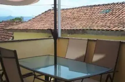 Sobrado com 2 dormitórios à venda, 100 m² por r$ 390.000,00 - vila voturuá - são vicente/sp