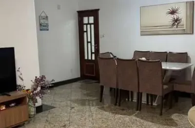 Apartamento de 4 quartos sendo 3 banheiros na quadra do shopping praia mar