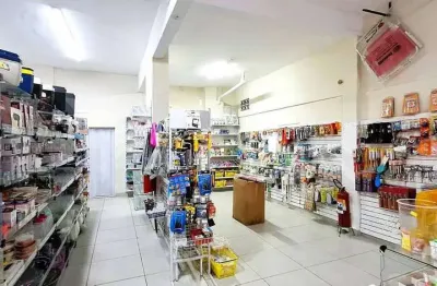 Casa comercial à venda no Embaré, Santos 