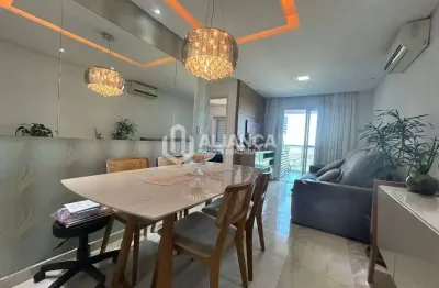 Apartamento à venda de 2 quartos com 1 vaga de garagem demarcada