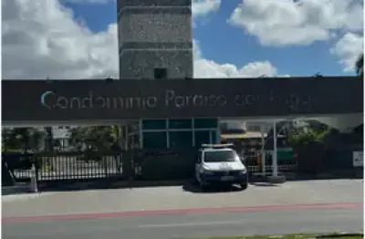 Casa 4 suítes no condomínio paráiso dos lagos em guarajuba.