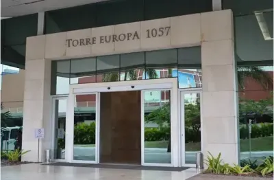 Sala Comercial de Alto Padrão à Venda - Salvador Business 35m² / 02 garagens. Andar Alto