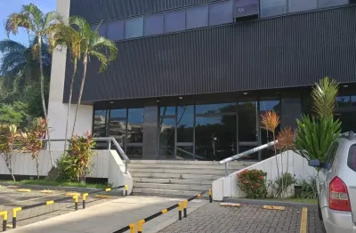 Ponto comercial com 8 salas para alugar na Avenida Antônio Carlos Magalhães, 25, Campinas de Brotas, Salvador